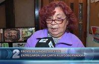 03 05 DOCENTES ENTREGARON CARTA A LA GOBERNADORA